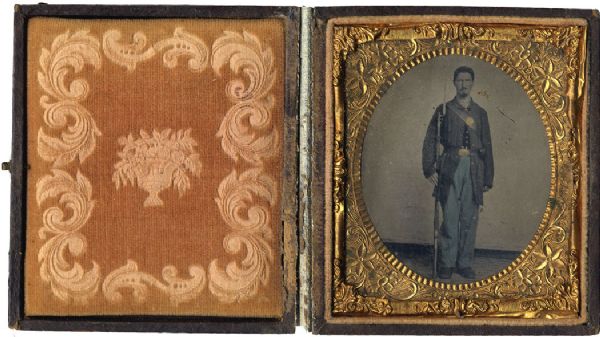 Armed Union Soldier Tintype