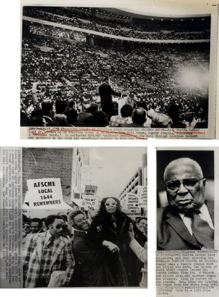 Five Glossy News Photos Pertaining to the M. L. King Family