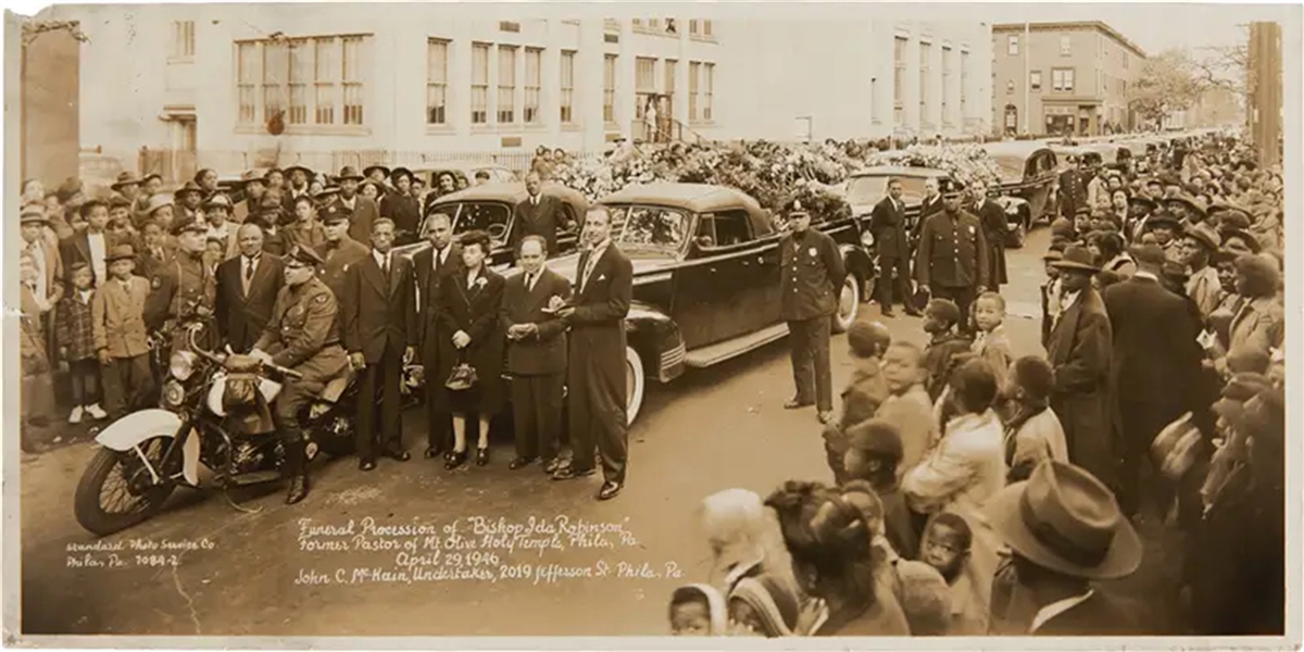 Picturing the Funeral of a Monumentally Important African-American Woman